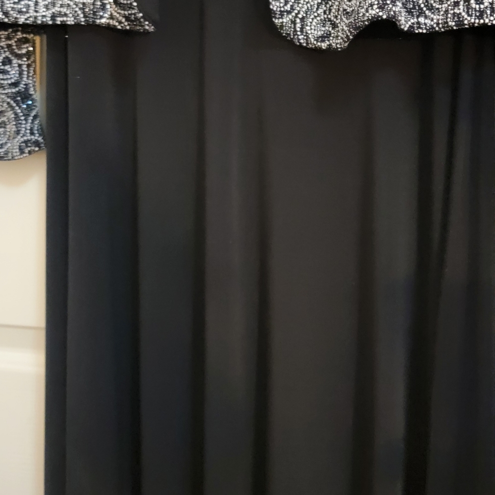 Ladies 2pc Set - image 5